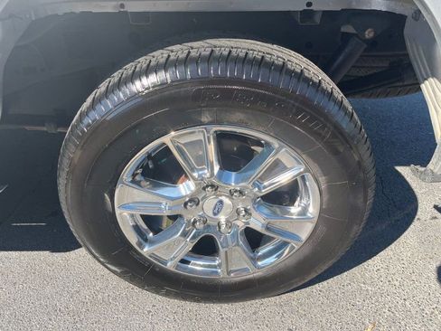 Used 2015 Ford F150 XLT w/ Equipment Group 302A Luxury RWD image 11