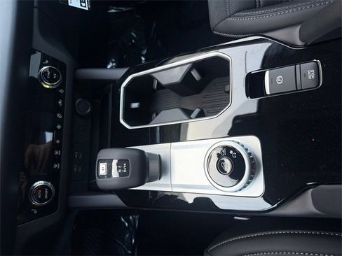 New 2026 Mitsubishi Outlander SE image 22