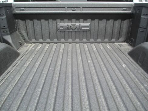 New 2026 GMC Sierra 1500 Denali AWD/4WD image 9
