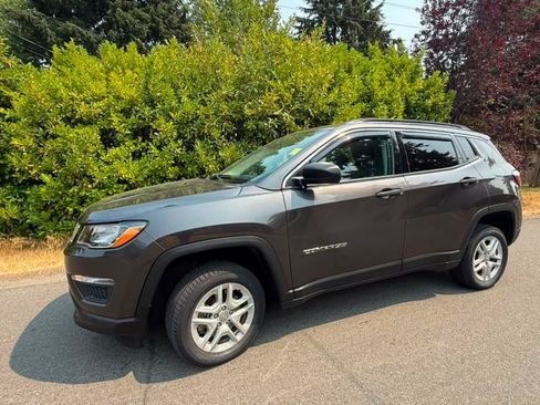 Used 2020 Jeep Compass Sport w/ Sport Appearance Group AWD/4WD image 5