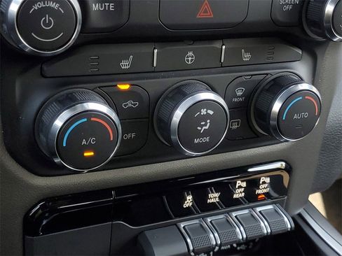 Used 2022 RAM 1500 Big Horn image 21