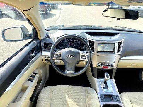 Used 2012 Subaru Outback 2.5i Premium w/ All-Weather Pkg AWD/4WD image 22