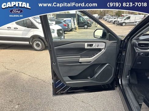 Used 2023 Ford Explorer XLT w/ Equipment Group 202A image 19