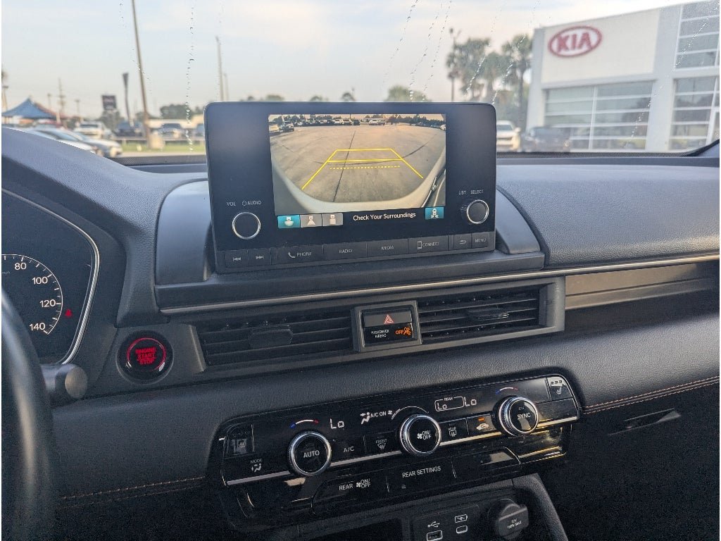 Used 2025 Honda Pilot Sport image 19