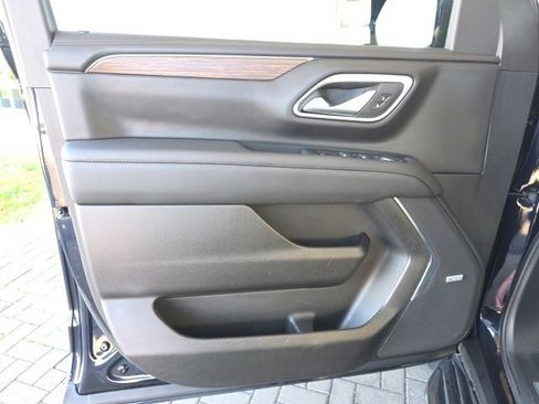 Used 2024 Chevrolet Tahoe High Country image 25