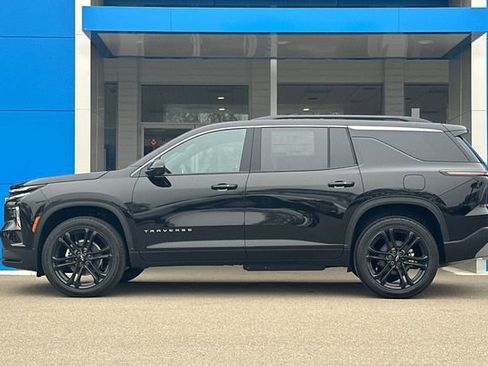 New 2026 Chevrolet Traverse LT w/ Driver Confidence Package image 9