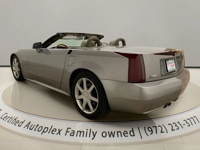Used 2005 Cadillac XLR RWD image 5