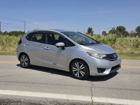 Used 2016 Honda Fit EX image 1