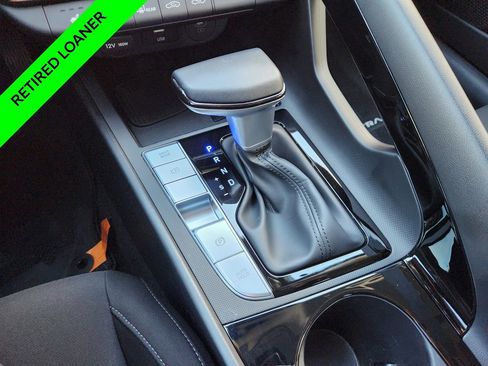 New 2025 Hyundai Elantra SEL image 18