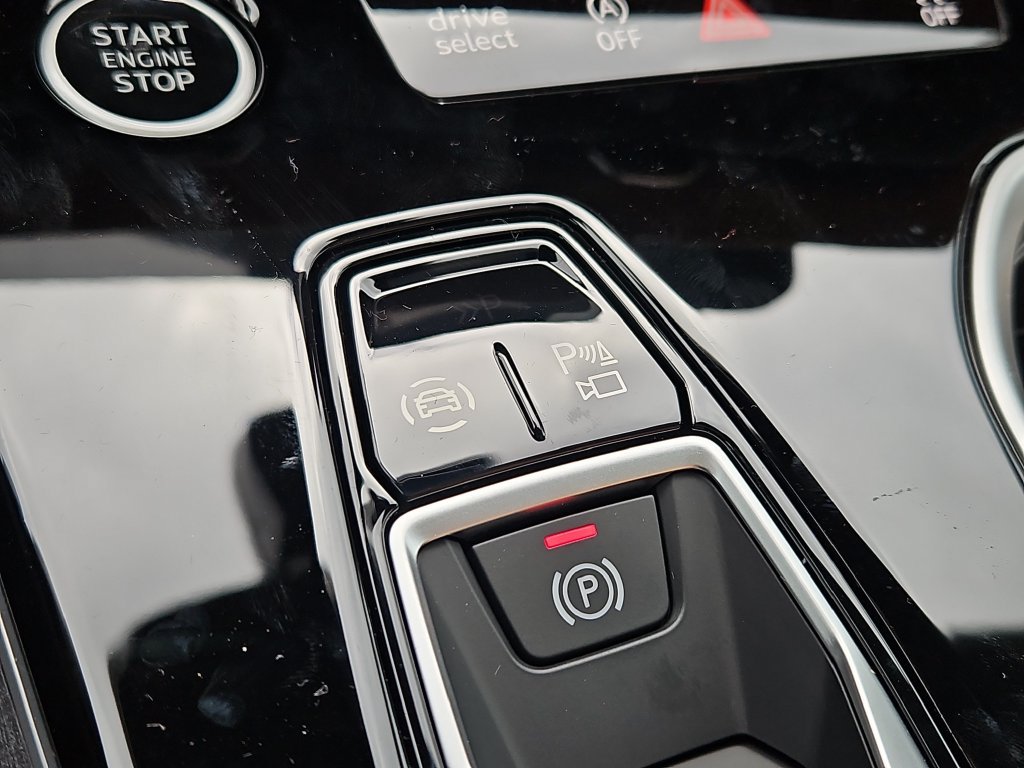 New 2026 Audi A6 Premium Plus AWD/4WD image 11