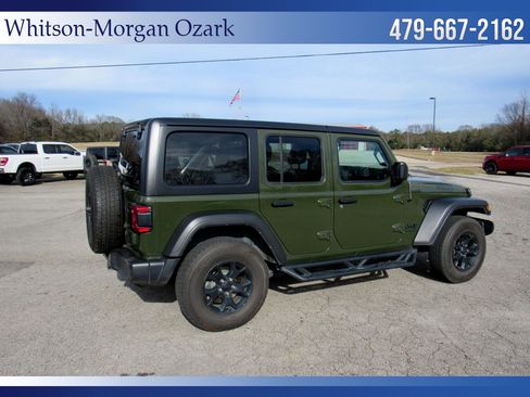 Used 2021 Jeep Wrangler Unlimited Sport image 13