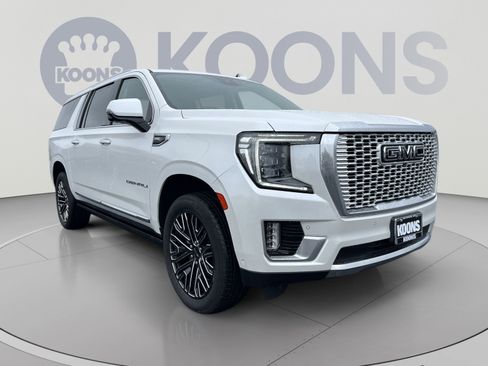 Used 2023 GMC Yukon XL Denali w/ Advanced Technology Package AWD/4WD image 10