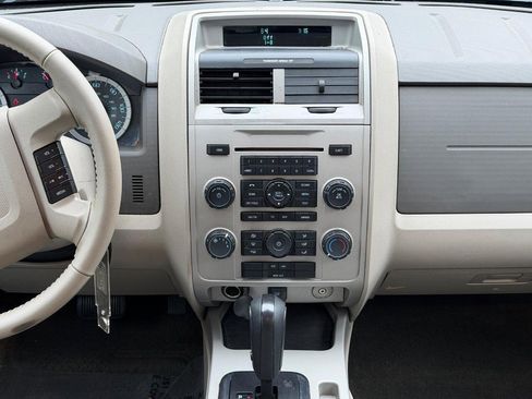 Used 2012 Ford Escape XLT FWD image 13