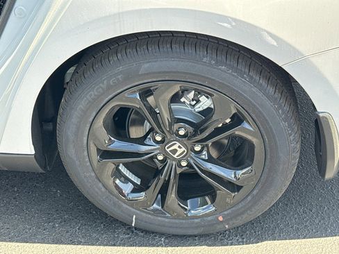 New 2025 Honda Accord SE image 23