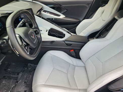 Used 2023 Chevrolet Corvette Stingray Preferred Cpe w/ Engine Appearance Package RWD image 4