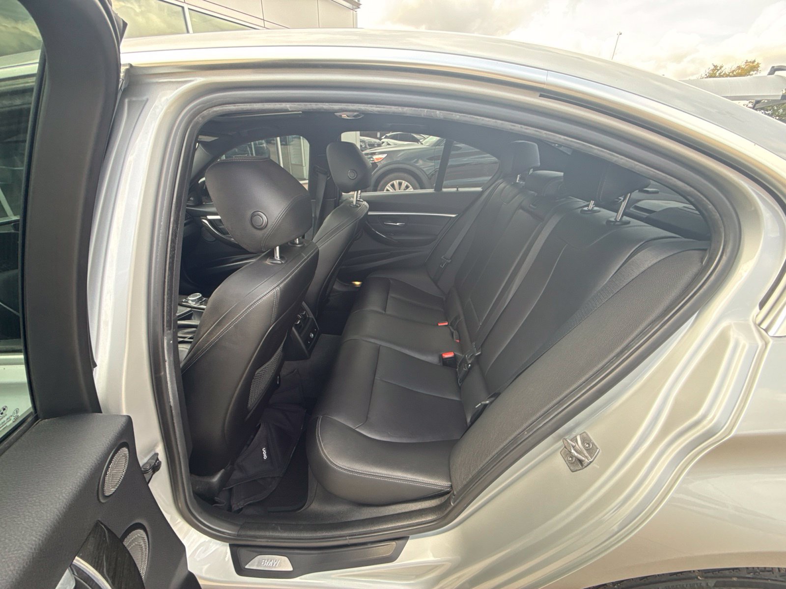 Used 2016 BMW 340i xDrive Sedan AWD/4WD image 7