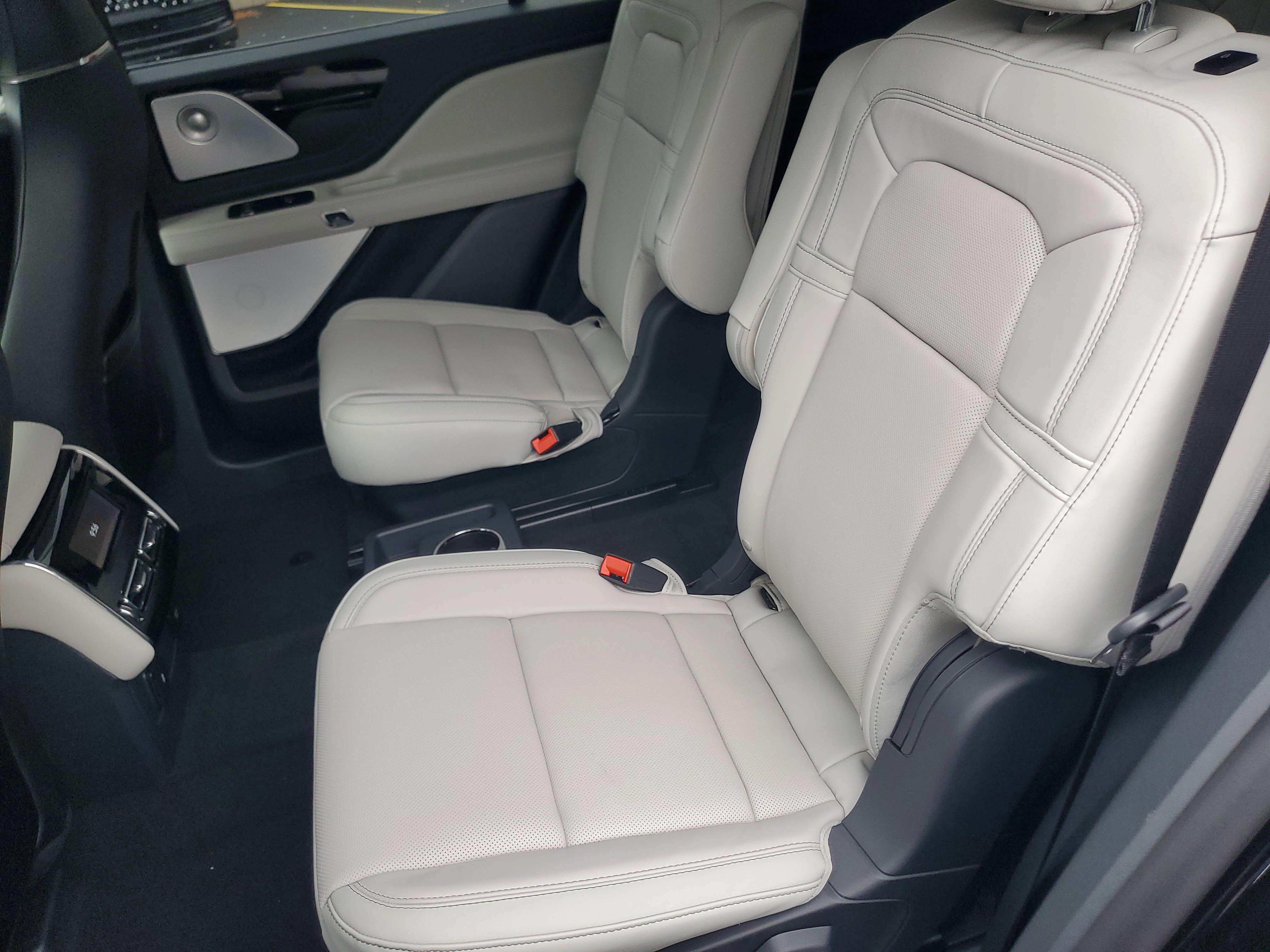New 2026 Lincoln Aviator Reserve AWD/4WD image 27
