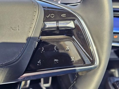 New 2026 Cadillac Optiq V image 25