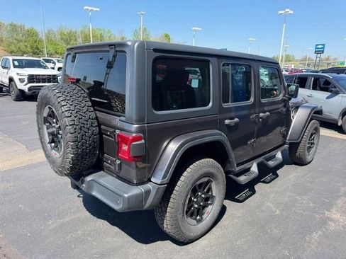 Used 2018 Jeep Wrangler Unlimited Rubicon w/ Dual Top Group AWD/4WD image 5
