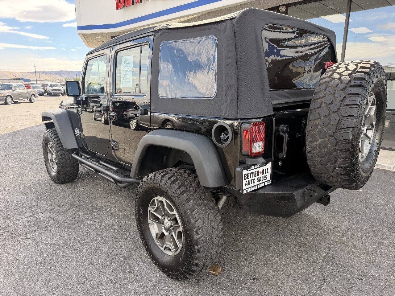 Used 2012 Jeep Wrangler Unlimited Sport w/ Trailer Tow Group AWD/4WD image 4