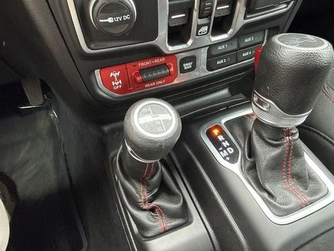 Used 2019 Jeep Wrangler Unlimited Rubicon AWD/4WD image 19