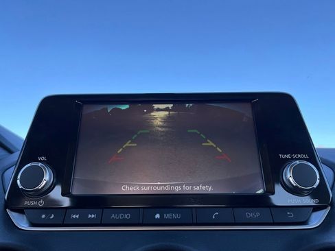 New 2025 Nissan Sentra S image 9