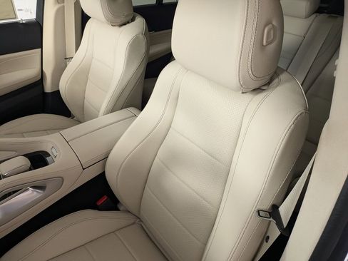 New 2026 Mercedes-Benz GLE 450 4MATIC image 9