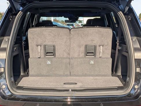 New 2025 Jeep Grand Cherokee L Altitude image 31