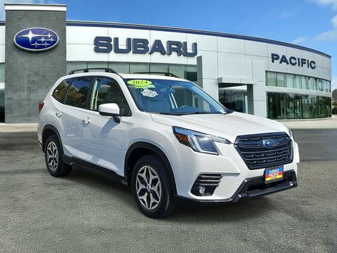 Certified 2024 Subaru Forester Premium AWD/4WD image 1