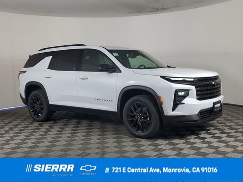 New 2026 Chevrolet Traverse LT w/ Midnight/Sport Edition FWD image 1