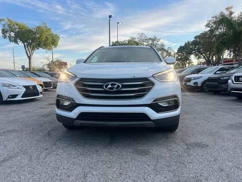 Used 2017 Hyundai Santa Fe Sport image 2
