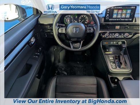 Used 2025 Honda CR-V Sport Touring image 17