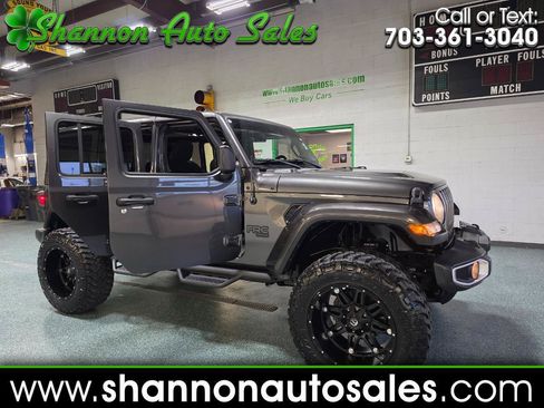Used 2019 Jeep Wrangler Unlimited Sahara w/ Uconnect 4C Nav & Sound Group AWD/4WD image 1