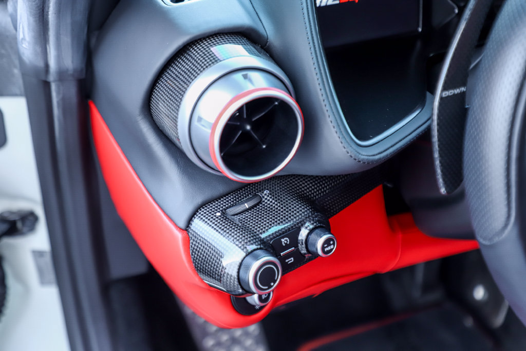 Certified 2018 Ferrari 812 Superfast RWD image 58