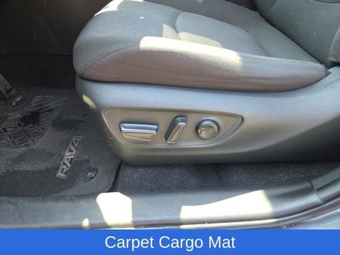 Used 2021 Toyota RAV4 XLE w/ Convenience Package AWD/4WD image 20