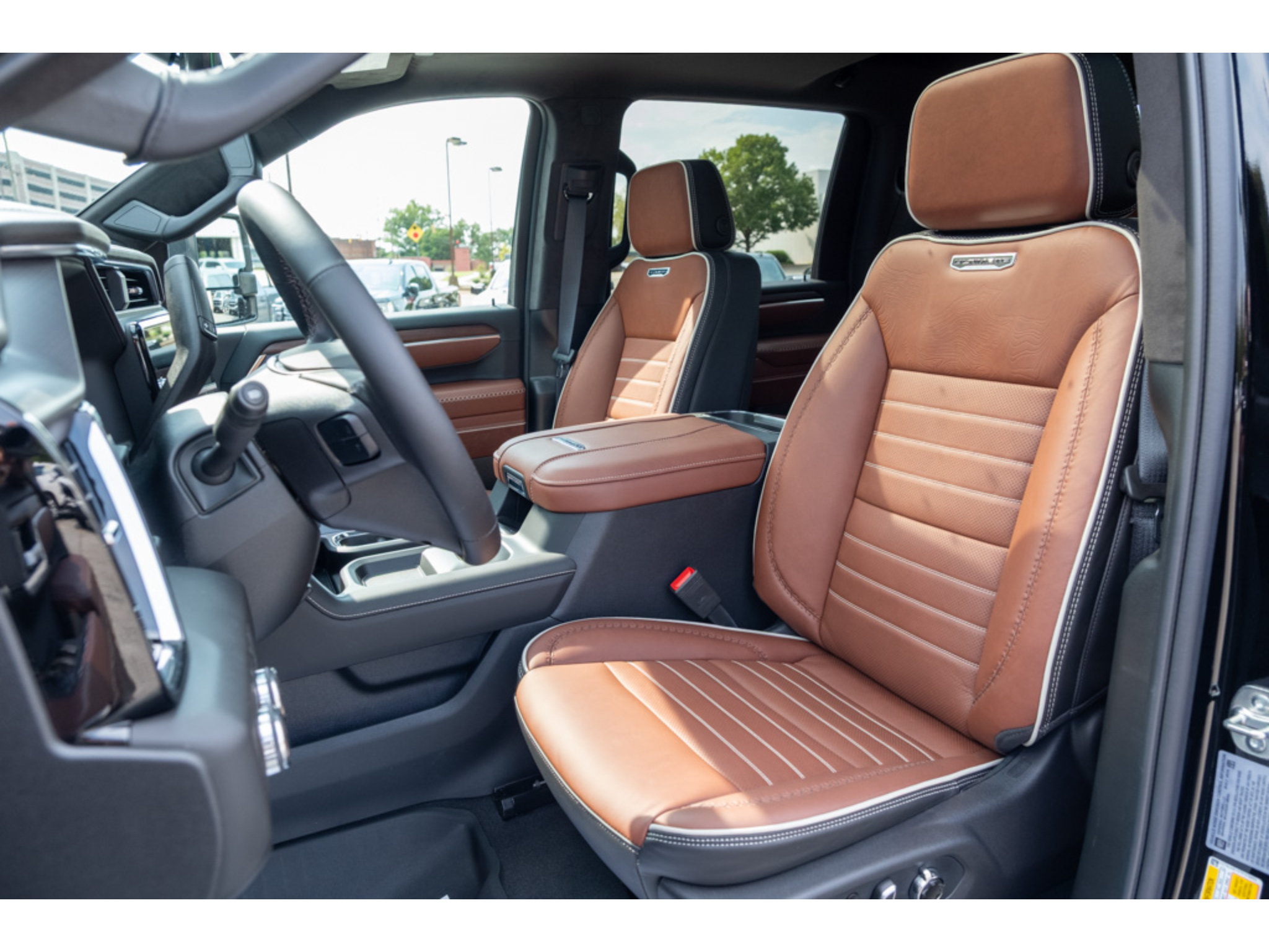 New 2026 GMC Sierra 2500 Denali Ultimate w/ LPO, Black Badging Package AWD/4WD image 12