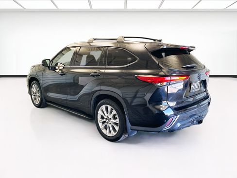 Used 2023 Toyota Highlander Limited AWD/4WD image 6