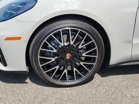 Certified 2026 Porsche Panamera 4 AWD/4WD image 11