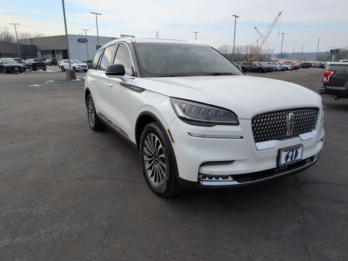 Used 2021 Lincoln Aviator Reserve image 7