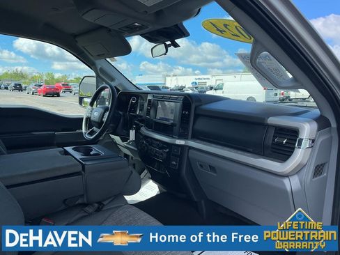 Used 2024 Ford F250 XLT AWD/4WD image 27