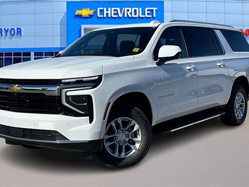 New 2026 Chevrolet Suburban LS image 2