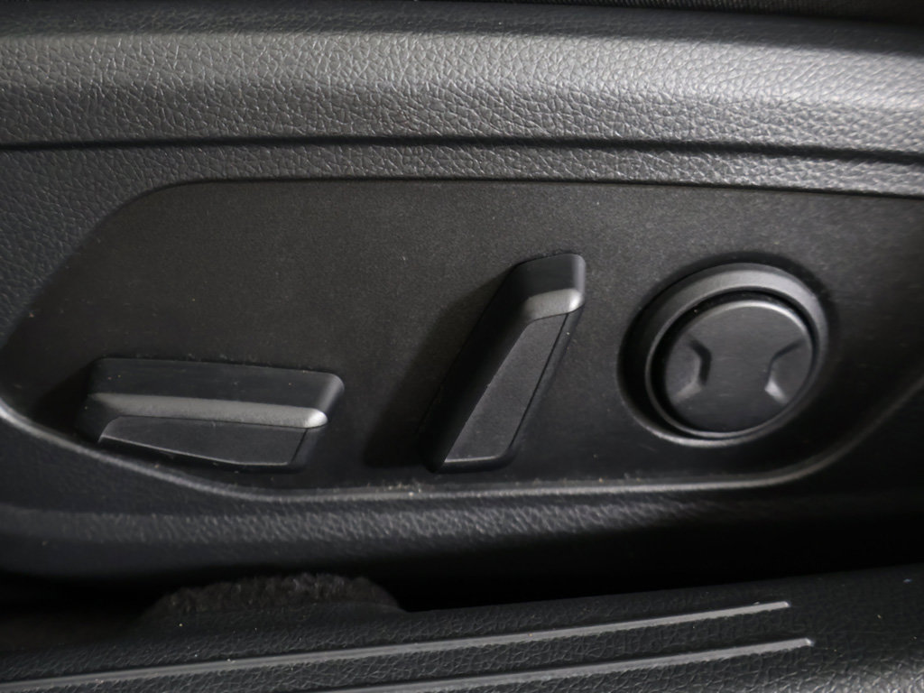 Used 2025 Kia K5 GT FWD image 34