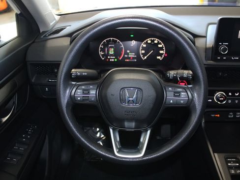 Used 2024 Honda CR-V EX image 11