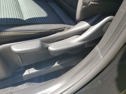 Used 2025 Chevrolet Trax LT image 22