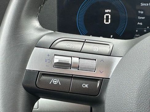 Used 2025 Hyundai Kona SEL image 16