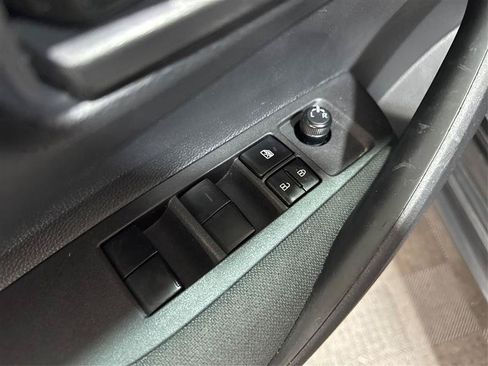 Used 2025 Toyota Corolla LE FWD image 28