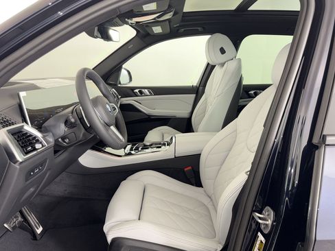 New 2026 BMW X5 xDrive50e image 5