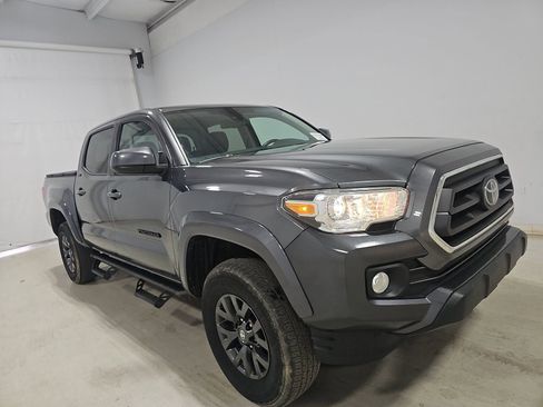 Used 2022 Toyota Tacoma SR5 image 3