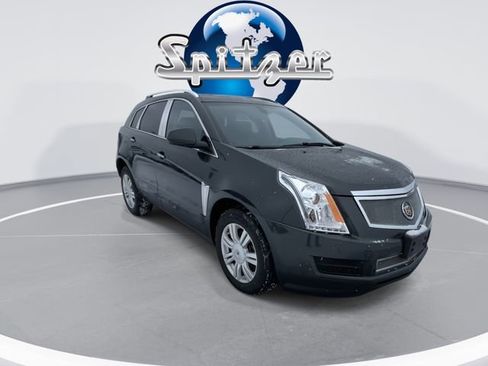 Used 2016 Cadillac SRX Luxury image 2