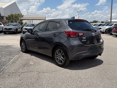 Used 2020 Toyota Yaris LE FWD image 6